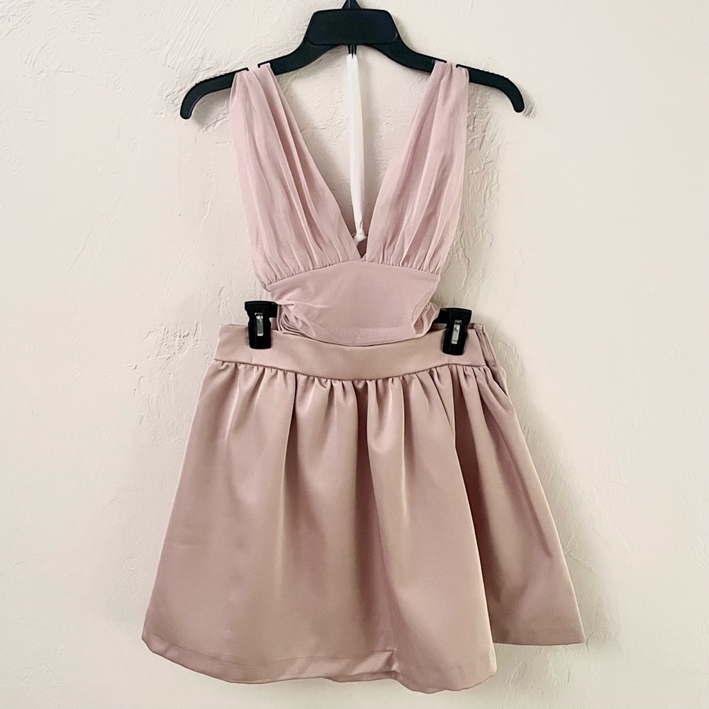 H&M NWT Matching Mini Skirt and Tulle Mesh Bodysuit Set in Blush Pink/Cool Tan